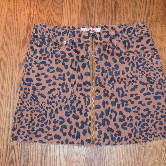 Free People Cheetah Mini Skirt - Picture 2 of 4